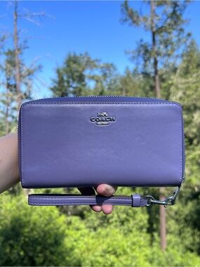 COACH Long Zip-Around Phone Wallet Purple Leather w Silver Hardware AUTHENTIC